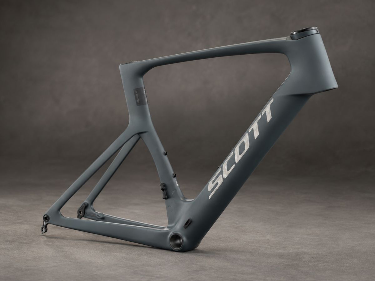 Scott 700C Foil RC 20 Aero Lightweight Road Bike