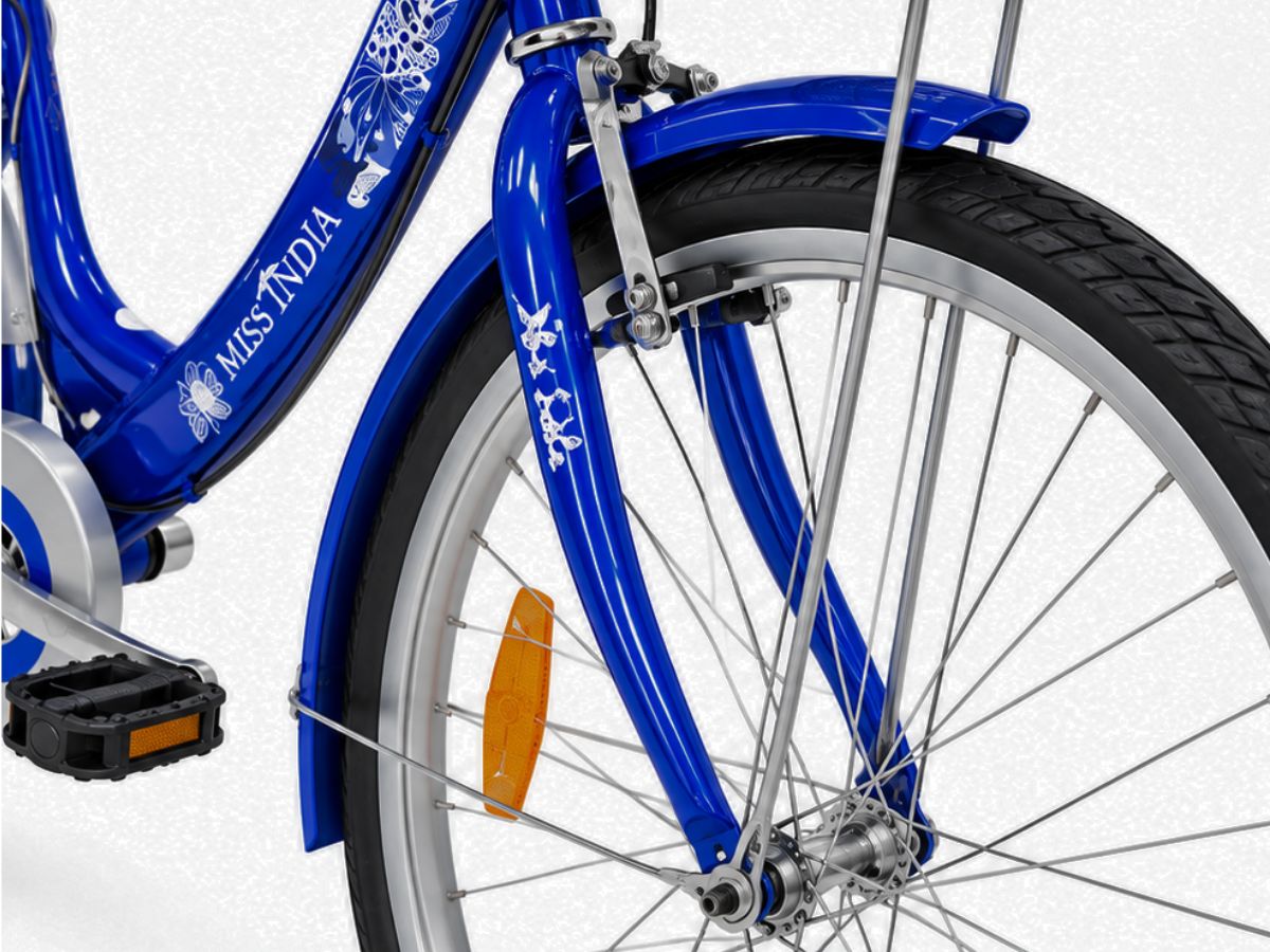 Hero 24 Miss India Gold Junior Bicycle