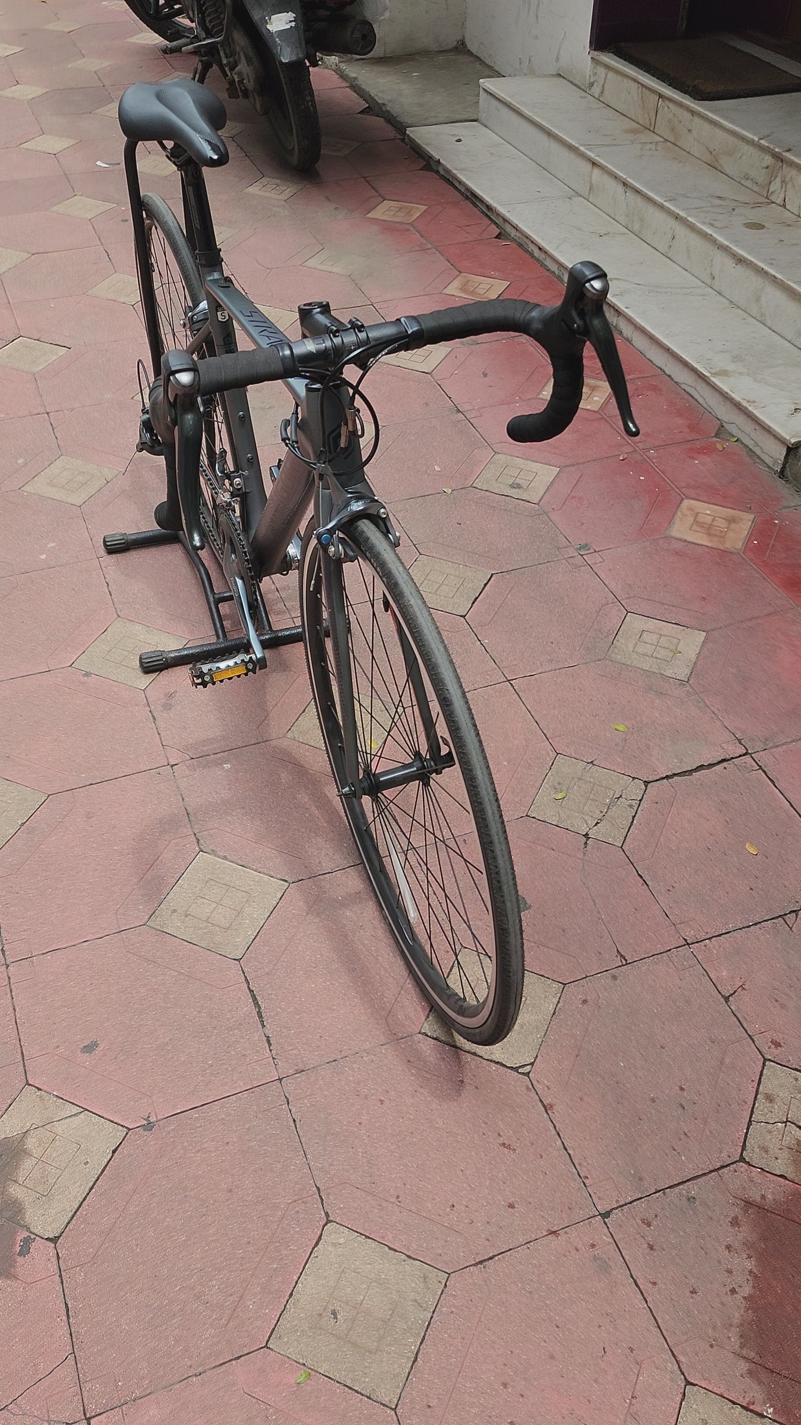 Polygon 700C Strattos S4 Bicycle