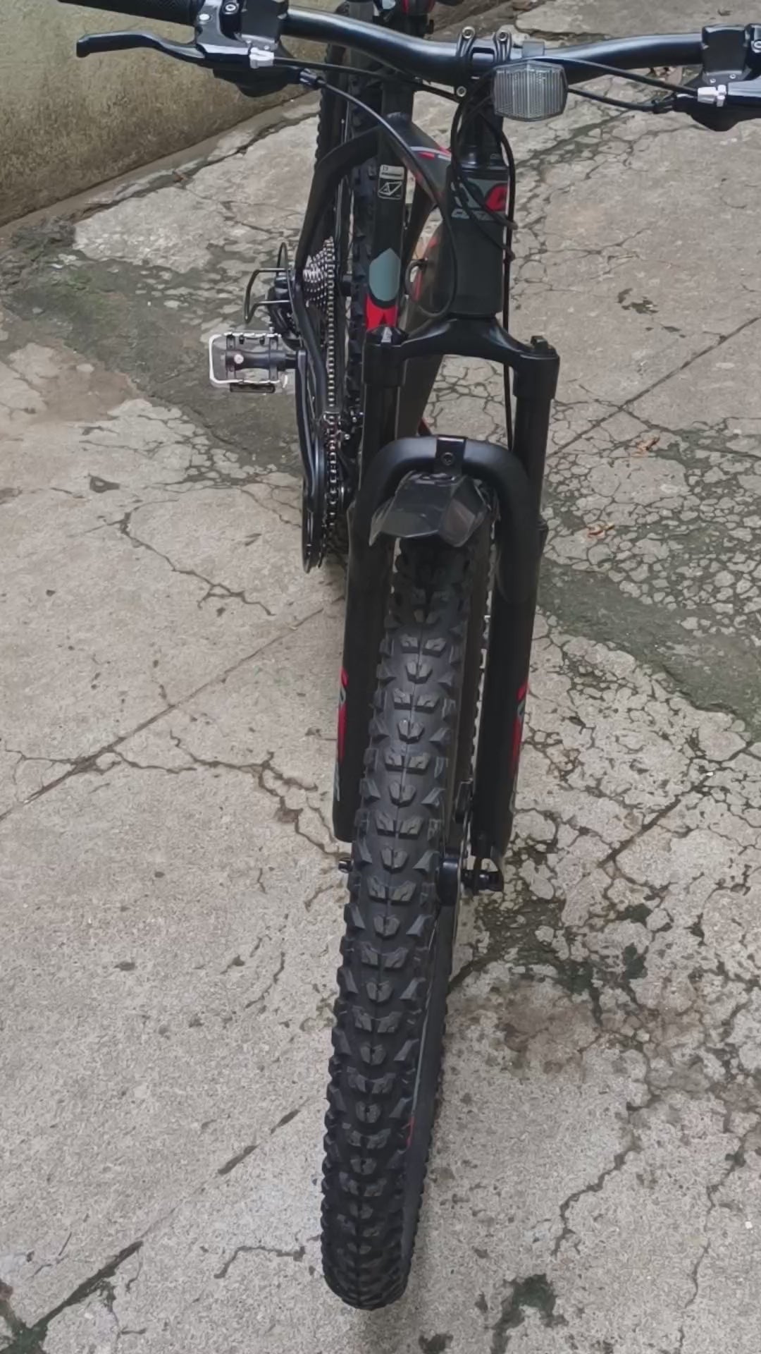 Cosmic 29 3000 Alloy 27 Speed Bicycle