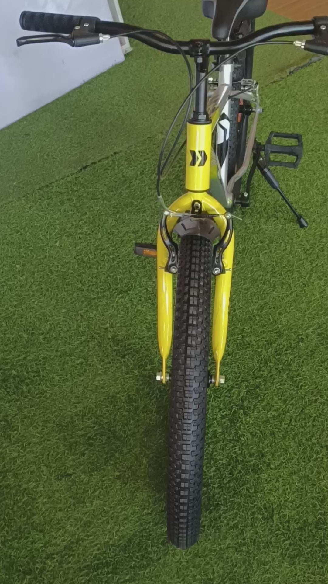 Astra 24 Jetfire Sports V-Brk Bicycle Gray/Yellow